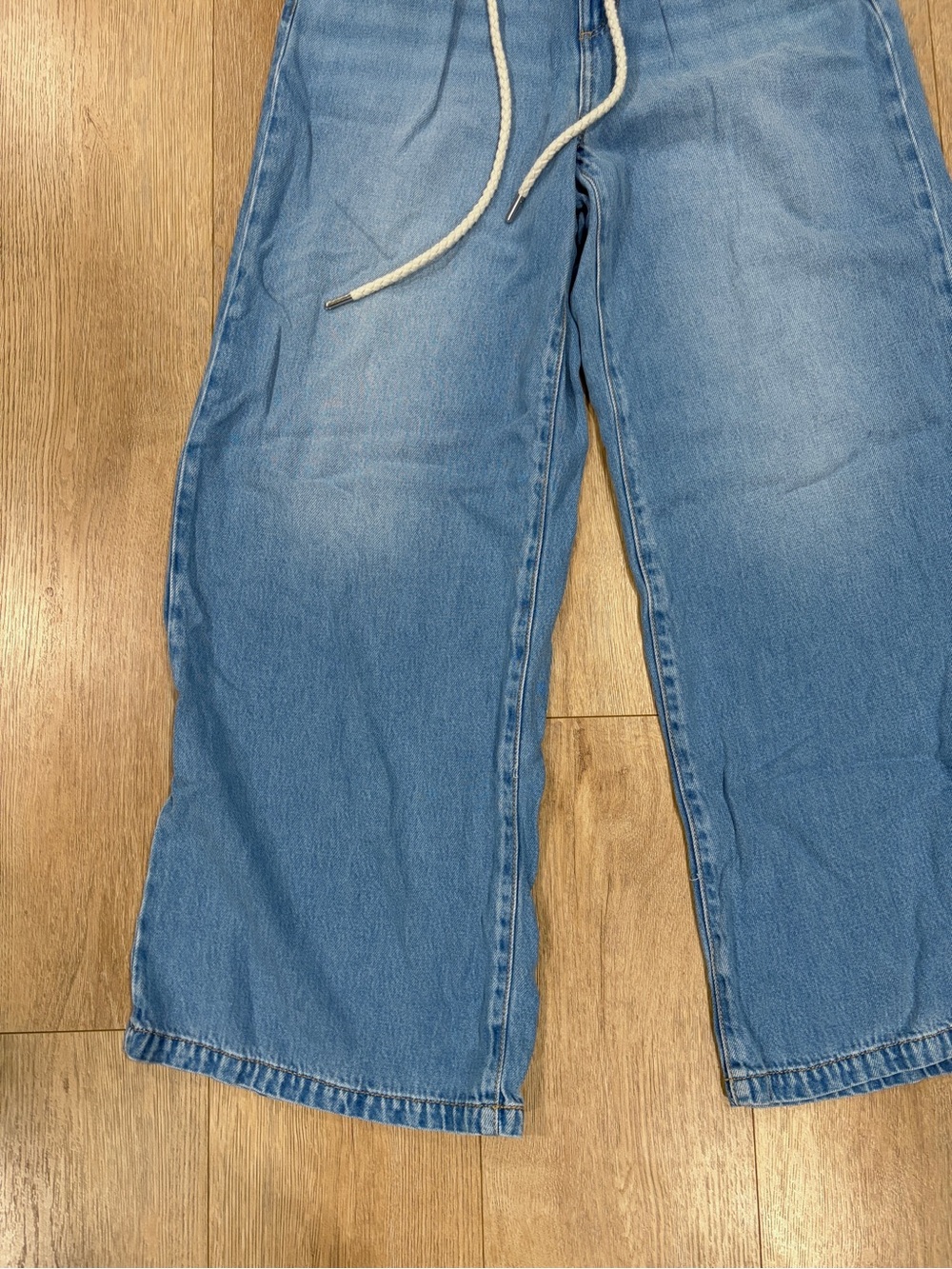LOFT The Palazzo Wide Leg Jeans Light Wash Drawstring Size 28 / 6 - Picture 2 of 7